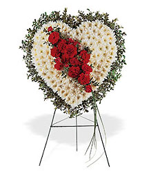Tribute Heart from Richardson's Flowers in Medford, NJ